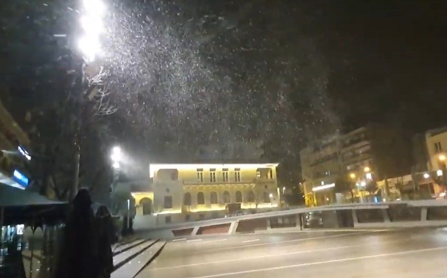 Сняг в Гърция